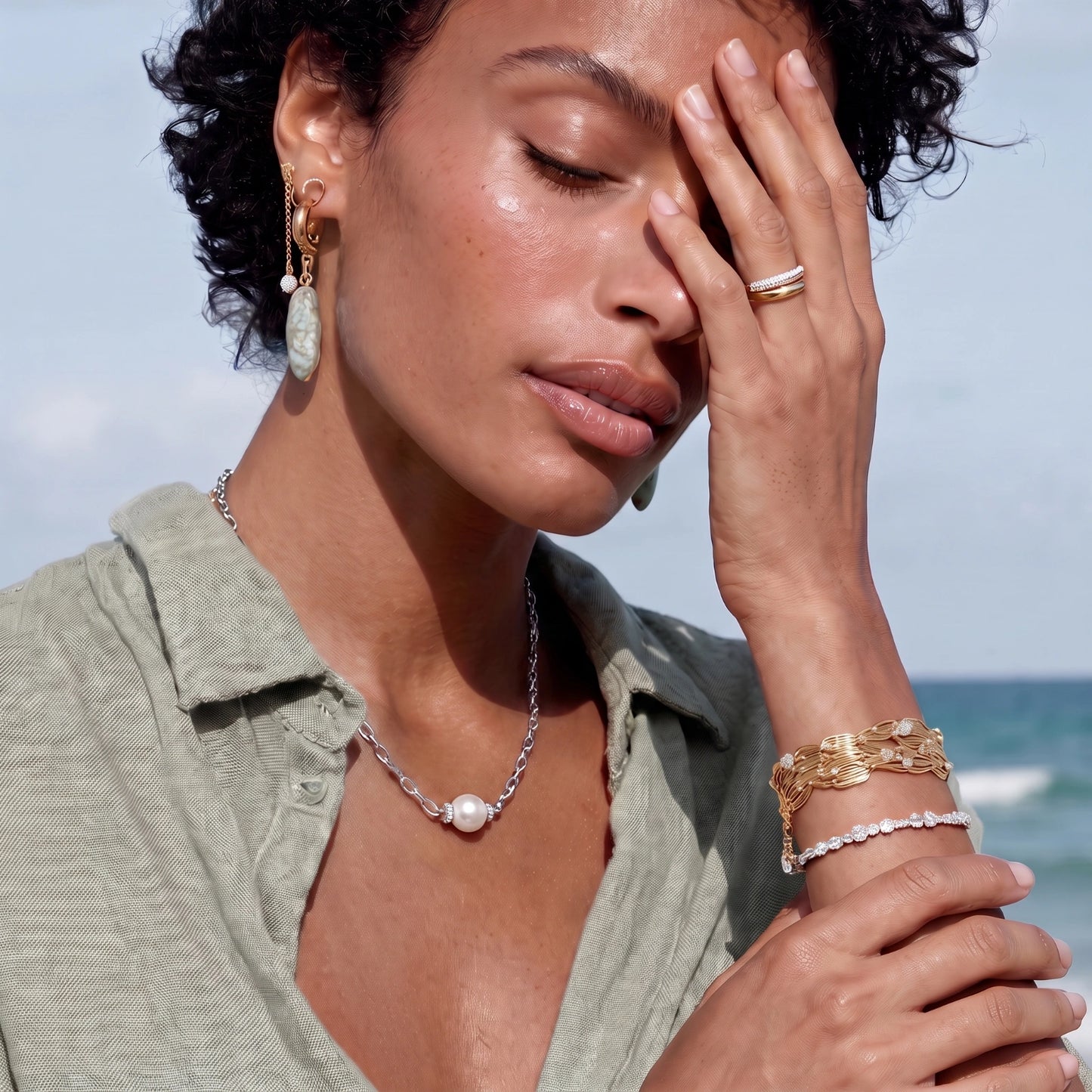Luna Pearl Chain Necklace